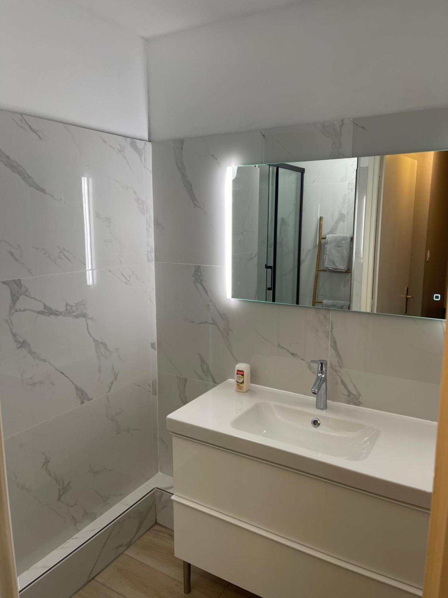 Magnifique Duplex Avec 2 Et Parking Gratuit * Grenoble